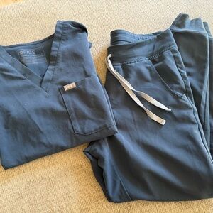 Figs Dark Harbor Scrub Set